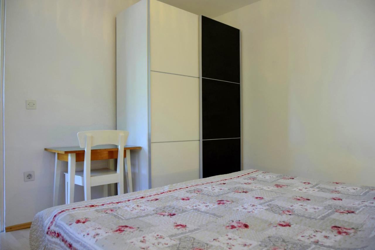 Miramar Gardenn Apartmment Banjol Екстериор снимка