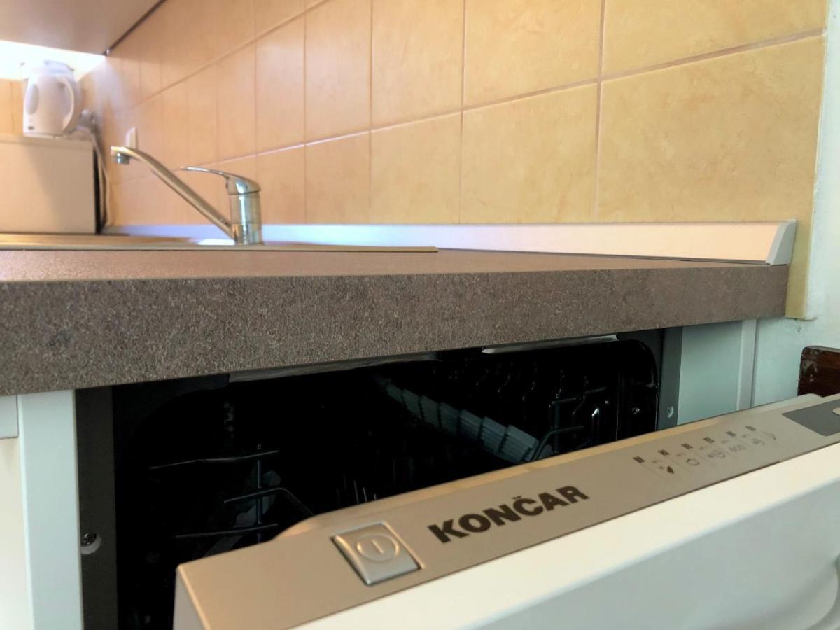 Miramar Gardenn Apartmment Banjol Екстериор снимка