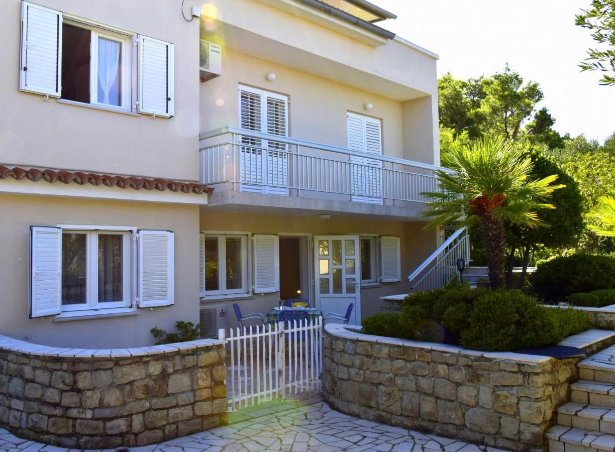 Miramar Gardenn Apartmment Banjol Екстериор снимка