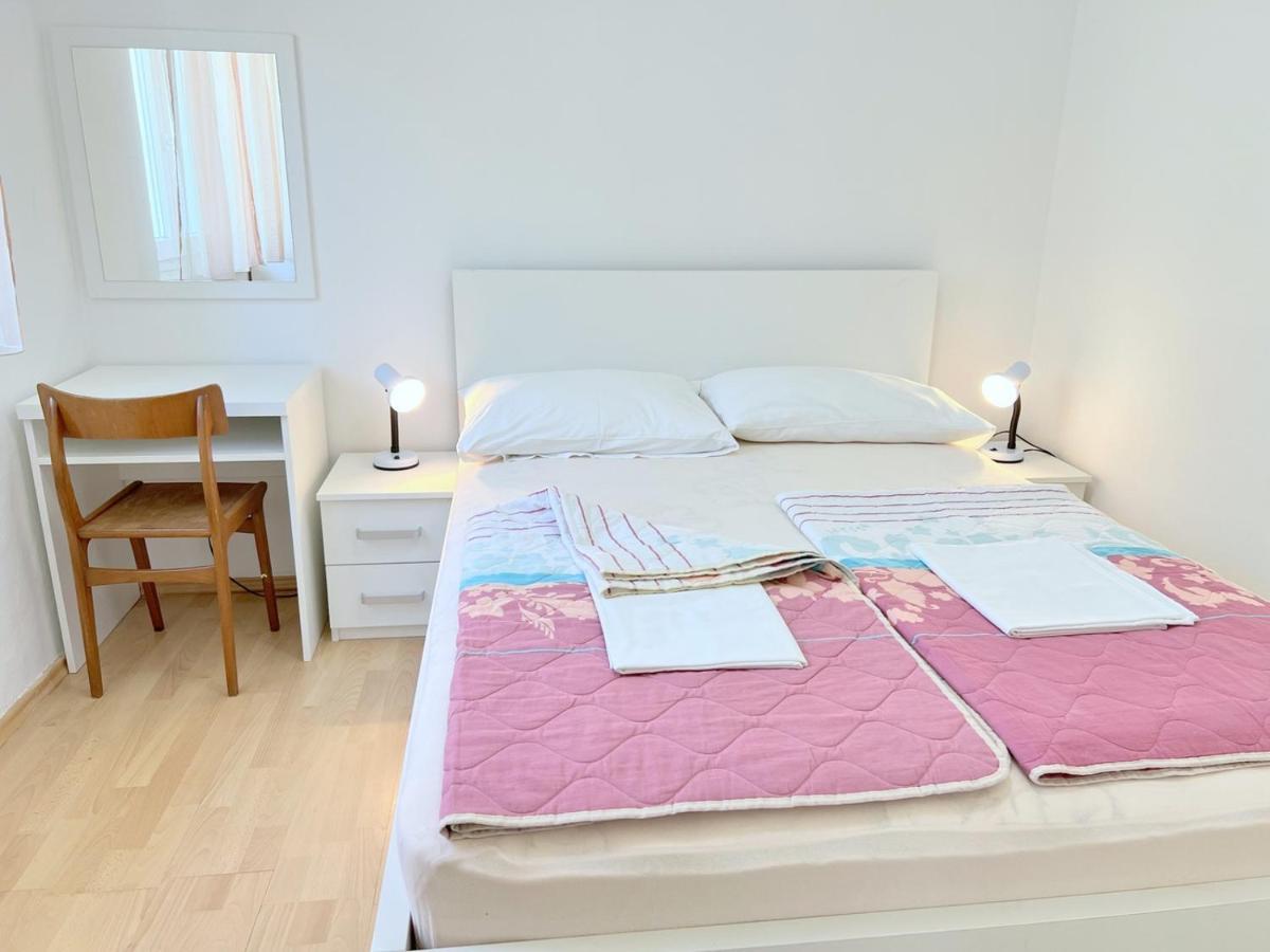 Miramar Gardenn Apartmment Banjol Екстериор снимка