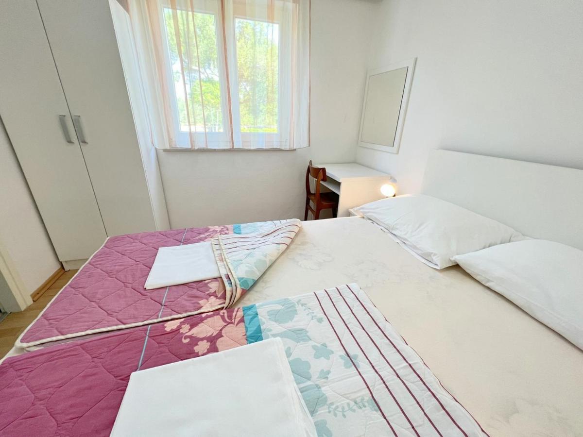 Miramar Gardenn Apartmment Banjol Екстериор снимка